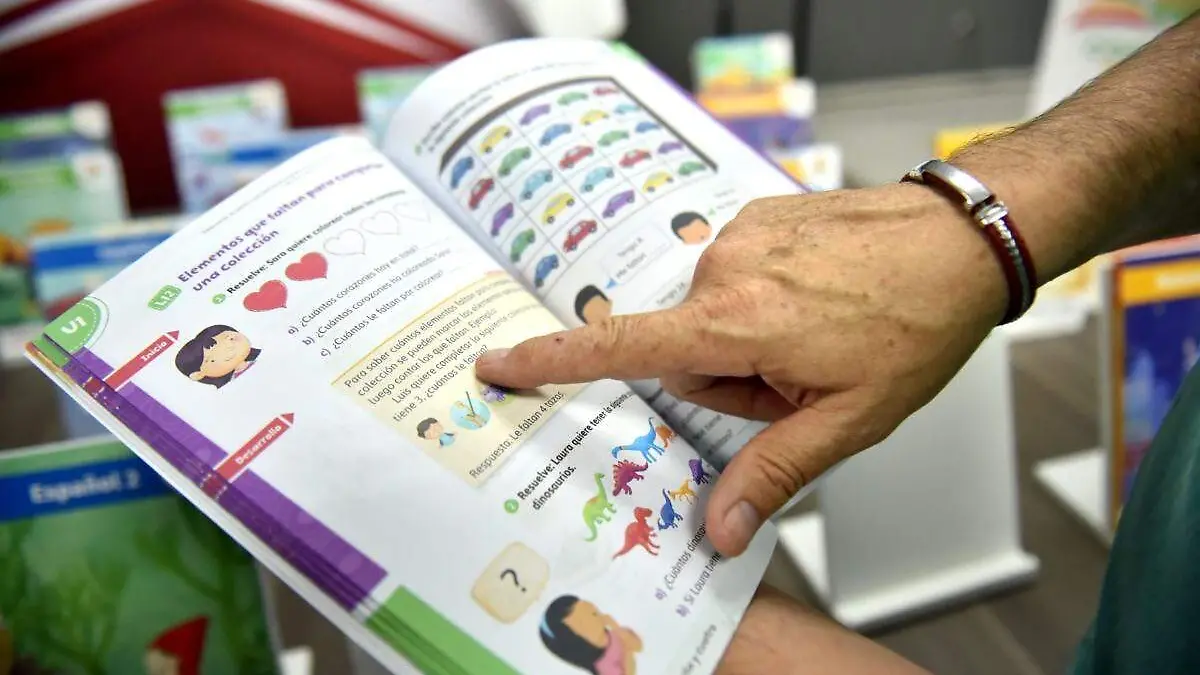 libros-de-texto (1)